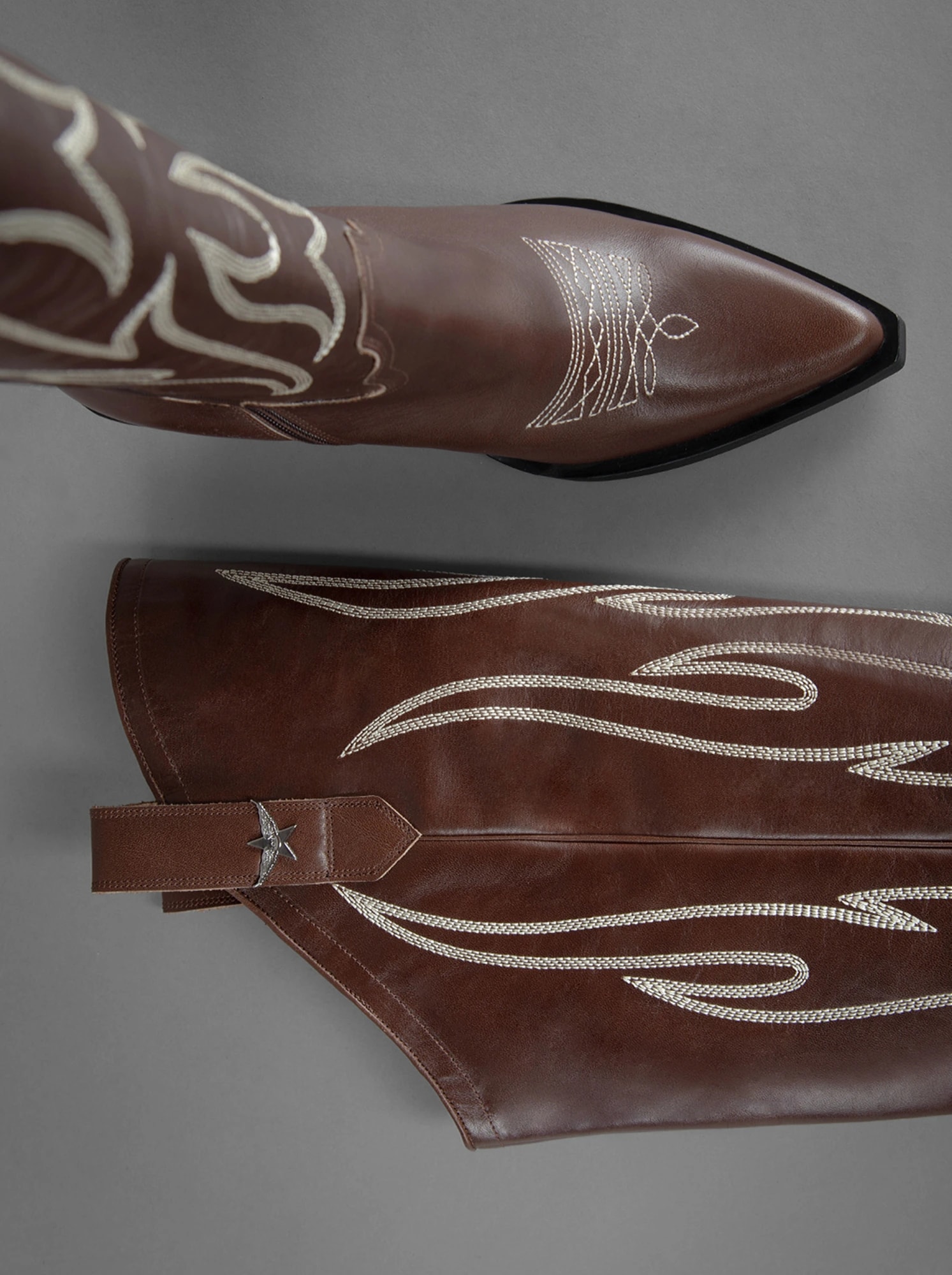 Crown - Brown Leather