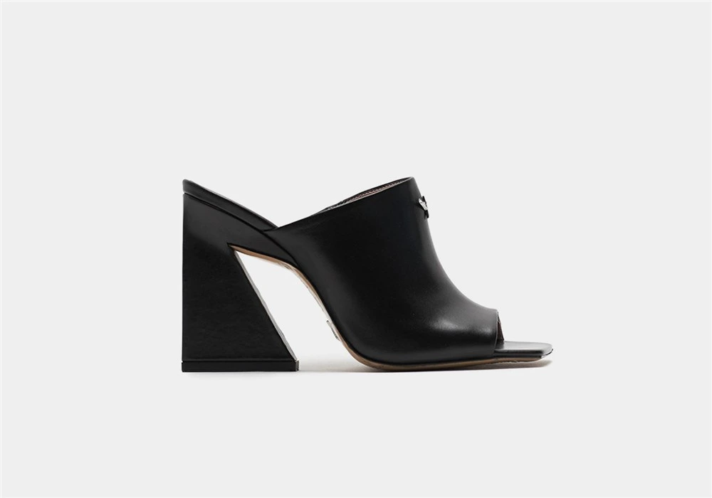 Loro - Black