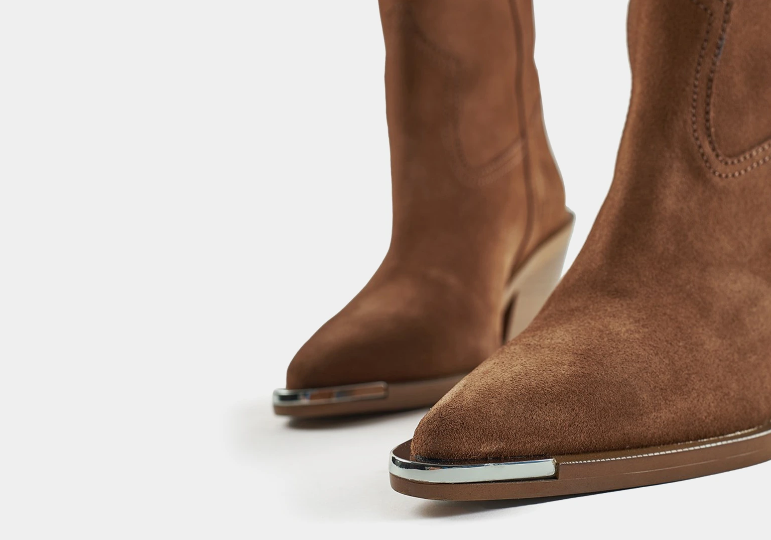 Nova - Brown Suede